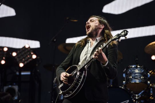 Winston Marshall Steps Away From Mumford &Amp; Sons Over Support Of Writer