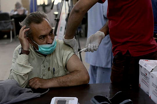 Pakistan Begins Vaccine Campaign To Protect Over-60S From Coronavirus