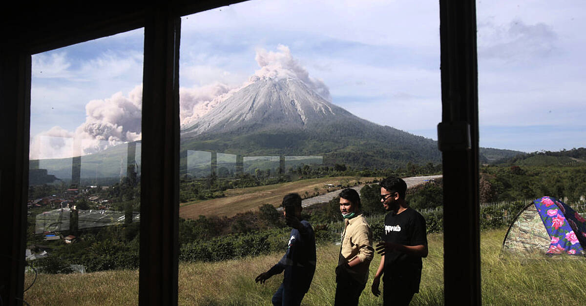 A volcano in Indonesia is spewing gas as villagers move away from it