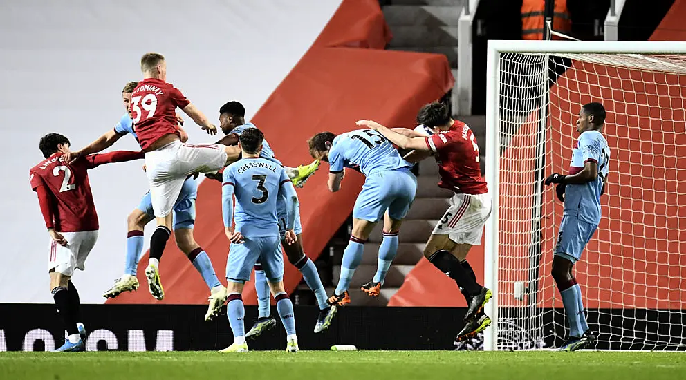 Manchester United Benefit From Own Goal To Beat West Ham