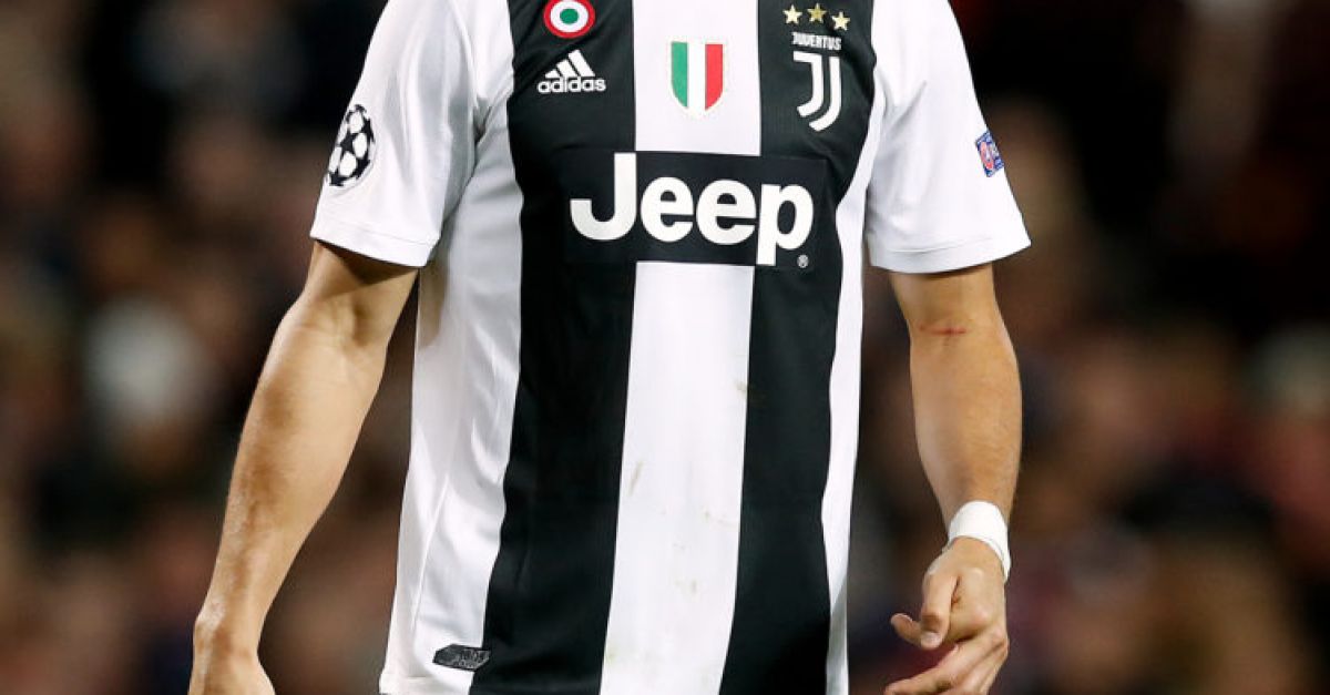 Juventus to Ronaldo women's replica jersey