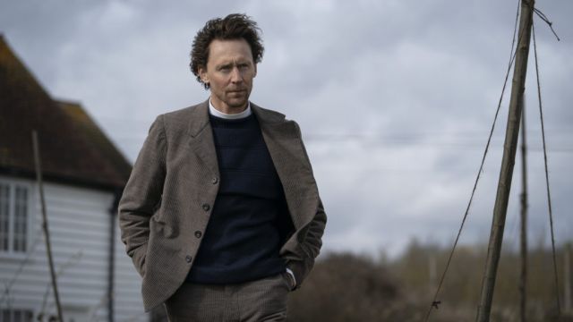 Tom Hiddleston Joins Claire Danes In Apple Series The Essex Serpent