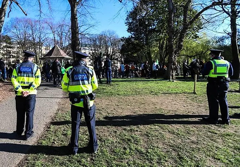 Anti-Lockdown Protesters Told To Book Homeless Beds To Avoid '5Km Rule'