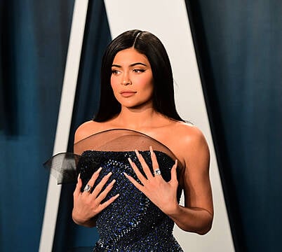 Kylie Jenner Responds To Criticism Over Gofundme Appeal