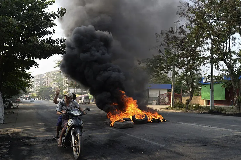 Uk And Us Impose Sanctions As Myanmar Coup Protest Deaths Top 300