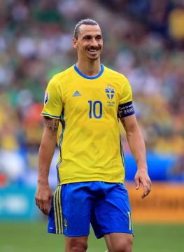 Zlatan Ibrahimovic Helps Sweden To Victory On International Return