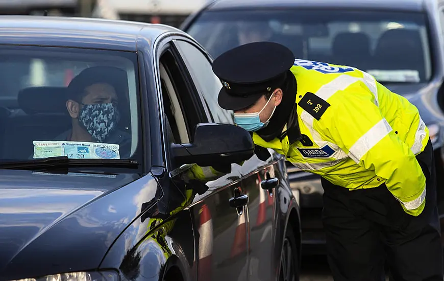 People In 21 Counties Continuing To Travel Further Than 10Km From Home