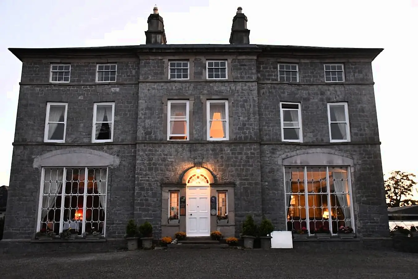 Inchhouse