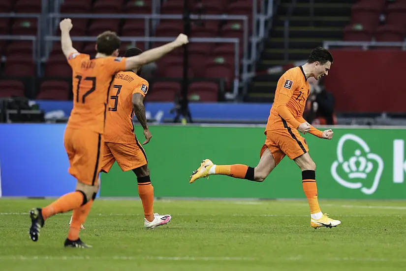 Holland Cheer Returning Fans While Turkey Win Again