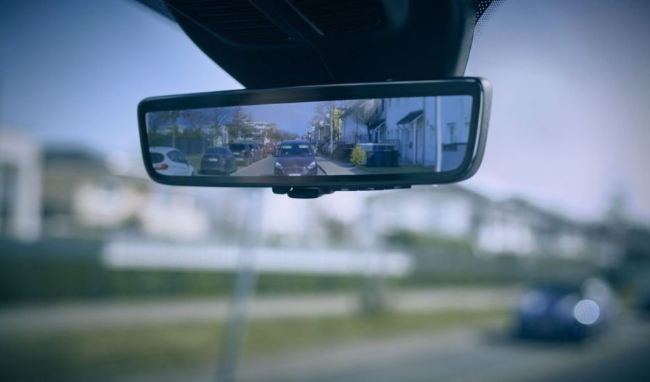 Ford Offers New 'Smart Mirror' For Vans