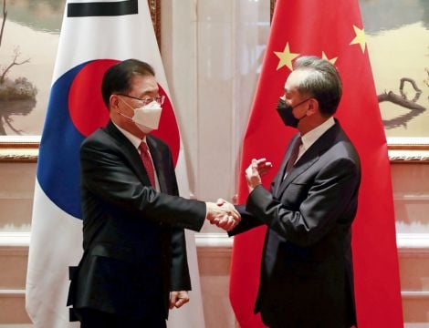 South Korea And China Seek To Improve Ties Despite Us Tensions