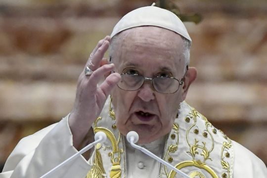 Pope Limits Personal Gifts To €40 For Cardinals And Vatican Staff In Anti-Corruption Decree