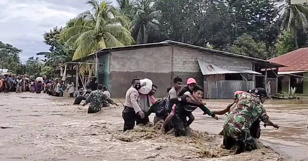 Rescue efforts hampered as flash floods and landslides in Indonesia ...