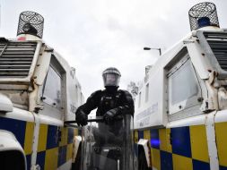 Violence Erupts In Belfast Overnight As Police Use Water Cannons To Quell The Tide