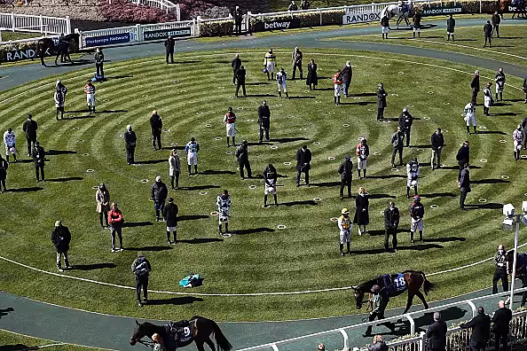 TOPSHOT-RACING-ENG-AINTREE-NATIONAL