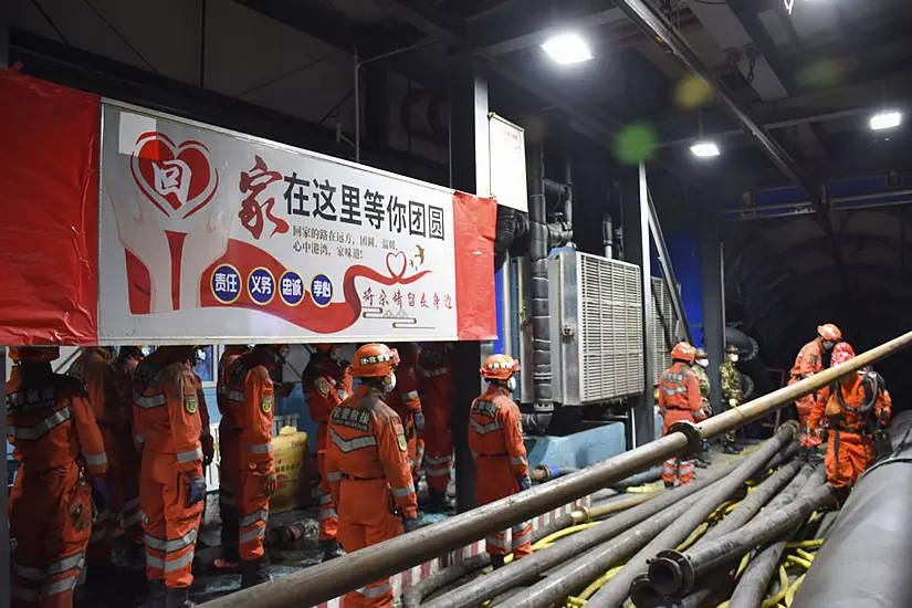 21 Chinese Coal Miners Trapped By Underground Flood