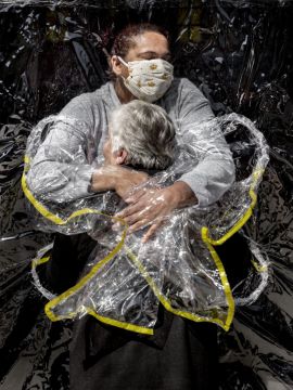 Coronavirus Hug Image Named World Press Photo Of The Year