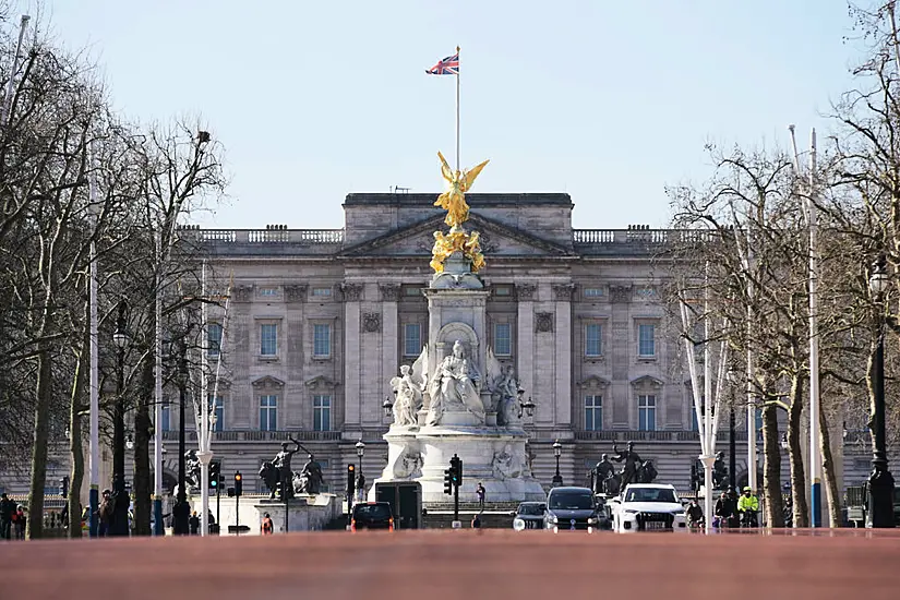 Man Charged With Trespassing At Buckingham Palace With Knife