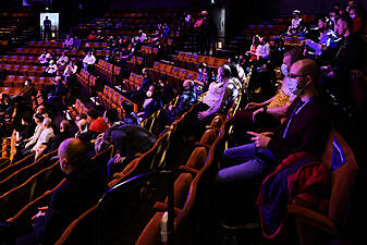 Snooker Welcomes Back Spectators As World Championship Begins