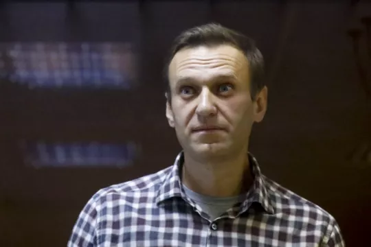 Navalny’s Doctor Says The Putin Critic ‘Could Die At Any Moment’