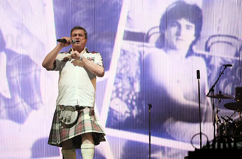 Bay City Rollers Singer Les Mckeown Dies Aged 65