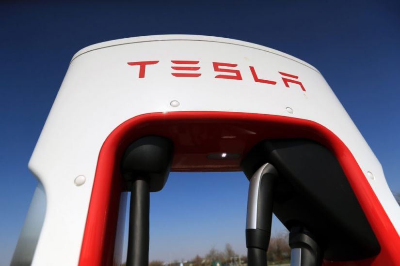 Tesla Car ‘Tricked’ Into Operating Without Driver