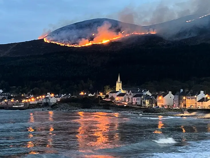 Firefighters Battle Huge Gorse Blaze In Mourne Mountains