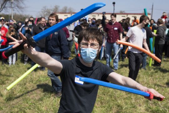 Hundreds Show Up In Us Park For Pool Noodle Josh Fight