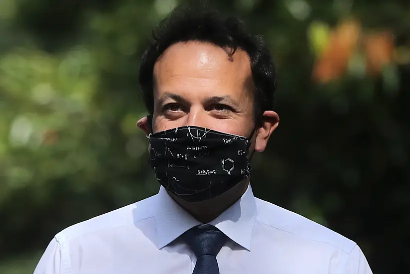 Varadkar: Public Should Be ‘Less Puritanical’ About Outdoor Socialising