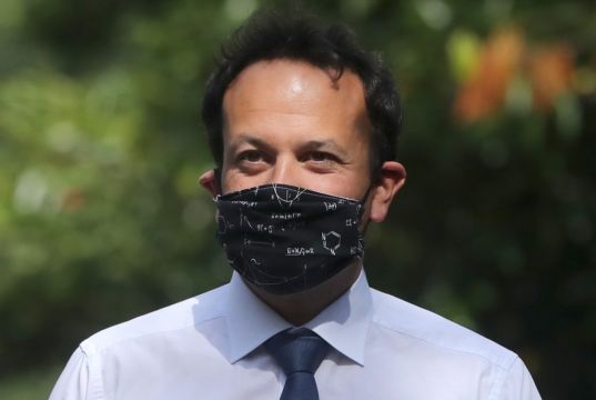 Varadkar: Public Should Be ‘Less Puritanical’ About Outdoor Socialising