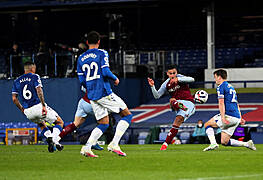 Anwar El Ghazi’s Late Winner Puts Huge Dent In Everton’s Top-Four Hopes