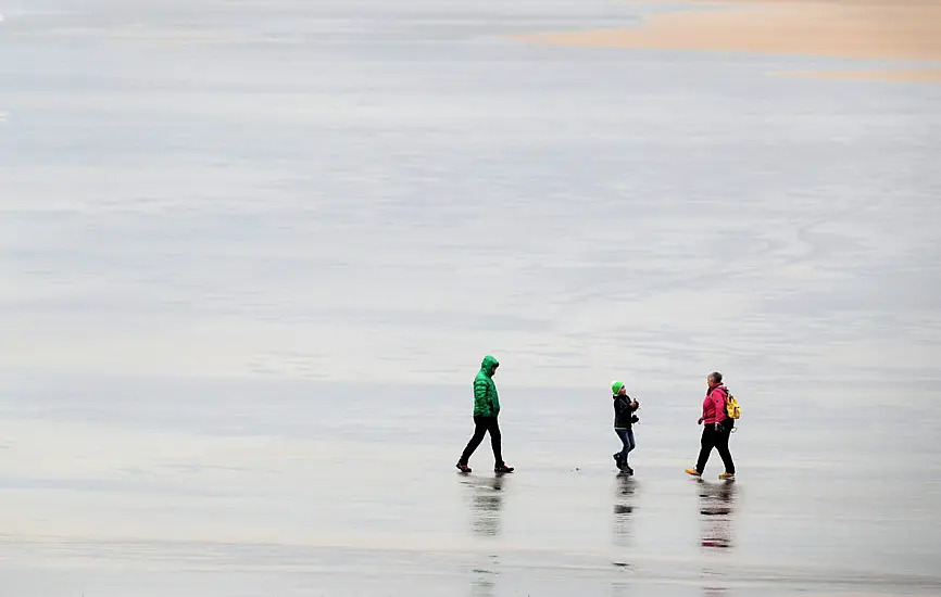 Met Éireann Issues 24-Hour Rain And Thunderstorm Warning