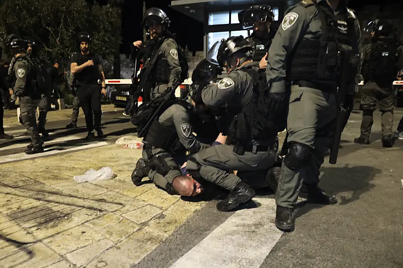 Clashes Continue Between Palestinians And Israeli Police At Al-Aqsa Mosque