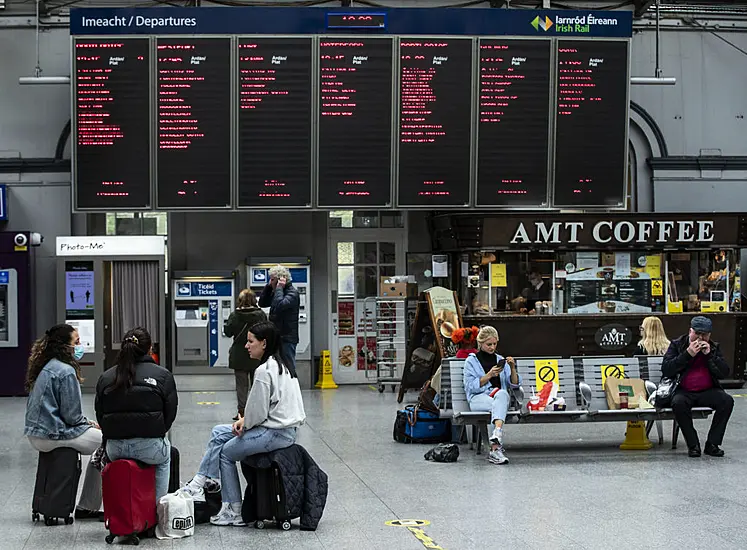 Judge Orders Arrest Of Man For Delaying Train By Repeatedly Pulling Emergency Cord