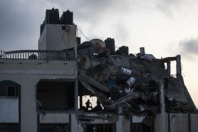 Israeli Air Strikes Hit Hamas Commander’s Home And Gaza Tunnels
