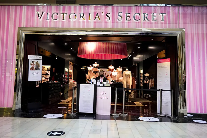 Victoria’s Secret To Be Spun Off A Year After Sale Collapse