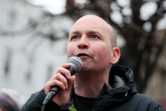 Murphy Warns Of 2014-Style Mass Protests If Water Charges Are Reintroduced