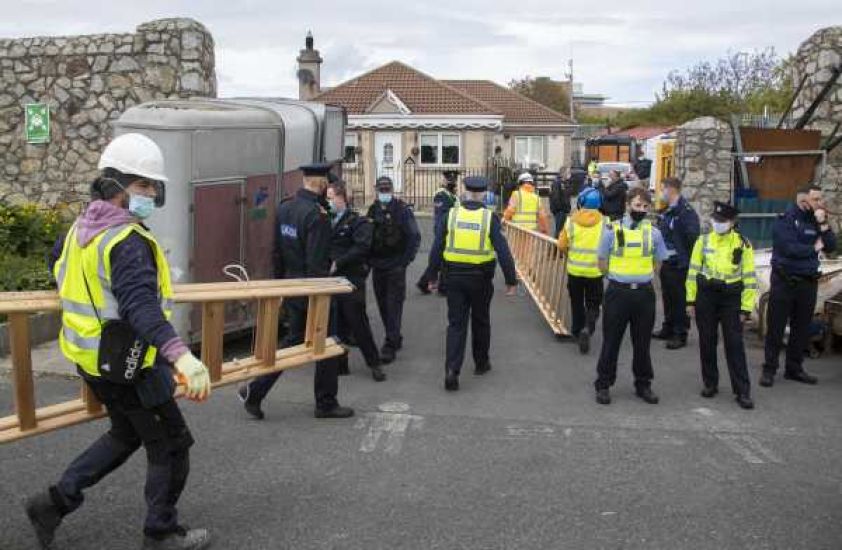 Couple Married Today In Armagh Ordered To Take Down Marquee At Dublin Halting Site