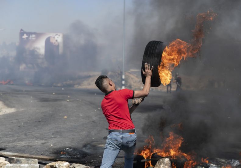Deaths Rise As Palestinians Flee Heavy Israeli Fire In Gaza