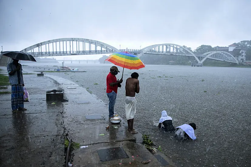 Six Dead As Severe Storm Roars Towards India