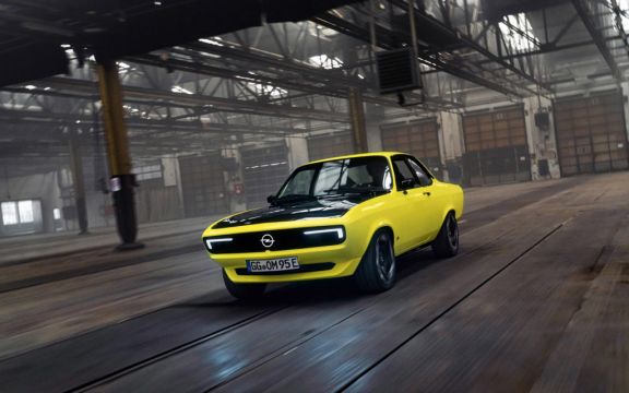 Opel Shows Off Electric Manta In Full