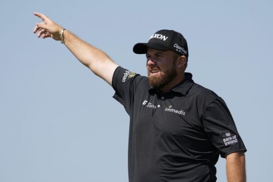 Shane Lowry Shakes Off Beach Expedition To Stay In Touch At Kiawah Island
