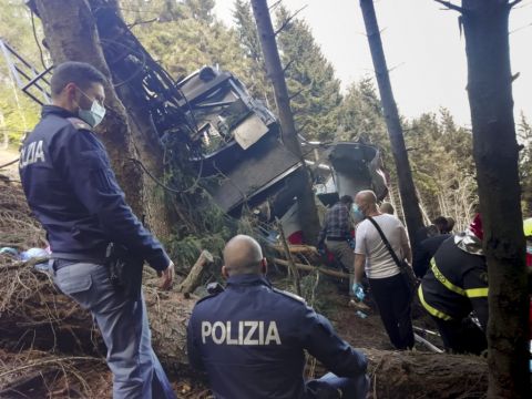 14 Dead And Child In Hospital After Cable Car Plunges In Italy