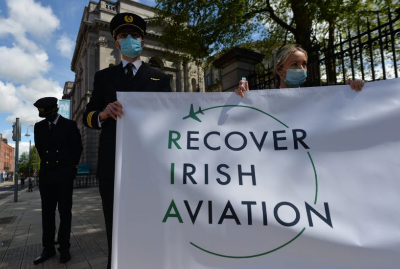 Pilots Call For Antigen Testing To Speed Up Reopening Of International Travel