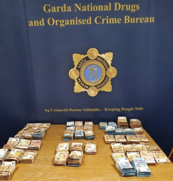Two Men Arrested As Gardaí Seize €379,400 In Cash