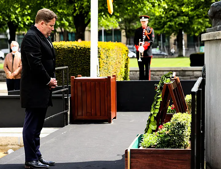 Wreaths Laid To Mark 100 Years Since Burning Of Custom House