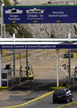 France To Introduce Tougher Quarantine For Arrivals From Uk