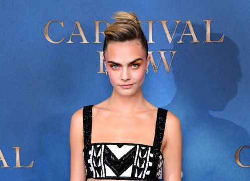 Cara Delevingne Shares Backstage Glimpse Of Friends Reunion Special