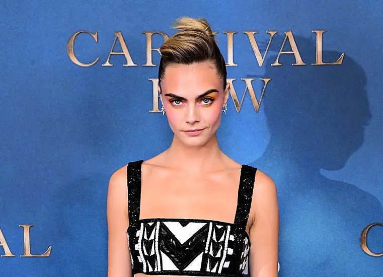 Cara Delevingne Shares Backstage Glimpse Of Friends Reunion Special