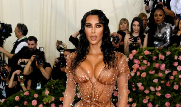 Kim Kardashian West Reveals She Tested Positive For Covid-19